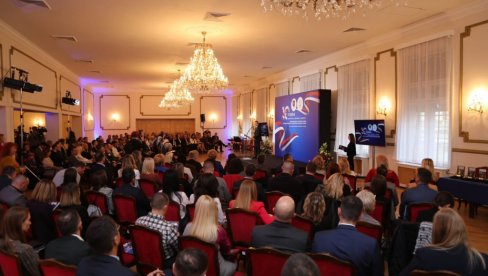 SVESNO KRŠILI ZAKON: Oglasilo se Udruženje sudija i tužilaca Srbije zbog neprihvatljivog ponašanja njihovih kolega u izbornoj kampanji SVESNO KRŠILI ZAKON: Oglasilo se Udruženje sudija i tužilaca Srbije zbog neprihvatljivog ponašanja njihovih kolega u izbornoj kampanji