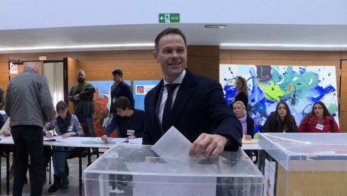 МИНИСТАР МАЛИ ГЛАСАО НА ЗВЕЗДАРИ МИНИСТАР МАЛИ ГЛАСАО НА ЗВЕЗДАРИ