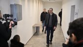 VUČIĆ U ŠTABU SNS-A: Predsednik će odavde pratiti izborne rezultate (FOTO) VUČIĆ U ŠTABU SNS-A: Predsednik će odavde pratiti izborne rezultate (FOTO)