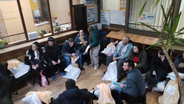 ГРАДСКА ИЗБОРНА КОМИСИЈА ВРАЊА: У току примопредаја изборног материјала, резултати сутра ГРАДСКА ИЗБОРНА КОМИСИЈА ВРАЊА: У току примопредаја изборног материјала, резултати сутра