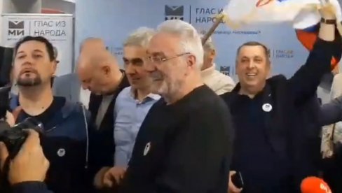 KORAK IDE ZA KORAKOM... Ovako se slavi u štabu liste dr Nestorovića (VIDEO)