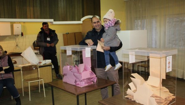 ОИК У АЛЕКСАНДРОВЦУ: СНС освојила 40,57 одсто, обрађена трећина бирачких места ОИК У АЛЕКСАНДРОВЦУ: СНС освојила 40,57 одсто, обрађена трећина бирачких места