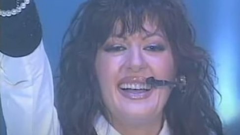 DIVAN DAN I VELIKI JUBILEJ: Viki Miljković danas obeležava važan datum u svom životu i karijeri (FOTO/VIDEO) DIVAN DAN I VELIKI JUBILEJ: Viki Miljković danas obeležava važan datum u svom životu i karijeri (FOTO/VIDEO)
