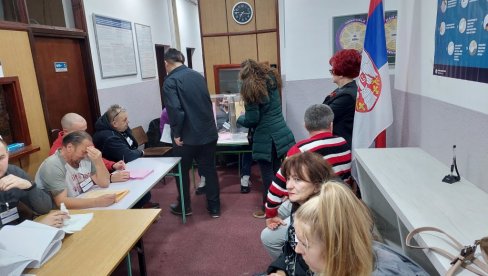 ŠEFICA PROGLASA Zamera Vučiću što je raspisao izbore a upravo njena opozicija je zahtevala te izbore! ŠEFICA PROGLASA Zamera Vučiću što je raspisao izbore a upravo njena opozicija je zahtevala te izbore!