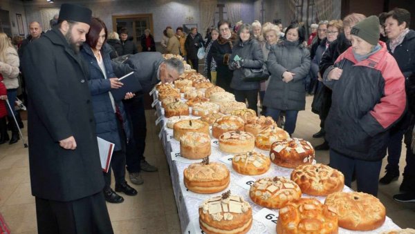 У ДУХУ СВЕТОСАВЉА: Смедерево сваког јануара приређује смотру најлепших славских колача У ДУХУ СВЕТОСАВЉА: Смедерево сваког јануара приређује смотру најлепших славских колача