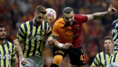 TADIĆ DEBITUJE U DERBIJU KONTINENATA: Fenerbahče i Galatasaraj 398. put se bore za prevlast na Bosforu TADIĆ DEBITUJE U DERBIJU KONTINENATA: Fenerbahče i Galatasaraj 398. put se bore za prevlast na Bosforu