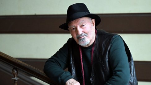 INTERVJU - POEZIJA SE NE SME ŽRTVOVATI POLITICI: Metin DŽengiz, turski pesnik, dobitnik nagrade Petru Krdu INTERVJU - POEZIJA SE NE SME ŽRTVOVATI POLITICI: Metin DŽengiz, turski pesnik, dobitnik nagrade Petru Krdu