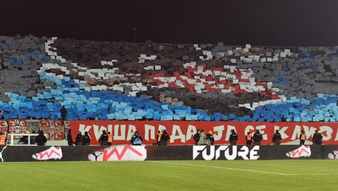 SKINITE DRESOVE! Ovo su delije uradile fudbalerima Zvezde posle poraza u večitom derbiju (VIDEO) SKINITE DRESOVE! Ovo su delije uradile fudbalerima Zvezde posle poraza u večitom derbiju (VIDEO)