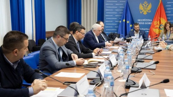 ПИШИ БРИШИ ДО ПОЛИЦИЈЕ: У Црној Гори до сада пописано 588.342 особа ПИШИ БРИШИ ДО ПОЛИЦИЈЕ: У Црној Гори до сада пописано 588.342 особа