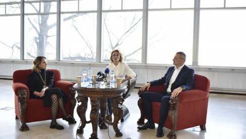 USPOSTAVLJANJE NOVOG KULTURNOG MOSTA: Predstavljen projekat Dva muzeja povezana vozom USPOSTAVLJANJE NOVOG KULTURNOG MOSTA: Predstavljen projekat Dva muzeja povezana vozom