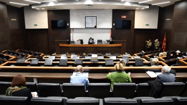 У КАСИ 5,3 МИЛИЈАРДИ ДИНАРА: Краљевчани усвојили градски буџет за наредну годину У КАСИ 5,3 МИЛИЈАРДИ ДИНАРА: Краљевчани усвојили градски буџет за наредну годину