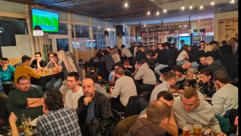 PAB KVIZOVI ZALUDELI SRPSKU: U RS postala popularna takmičenja u kojima se testira opšte znanje PAB KVIZOVI ZALUDELI SRPSKU: U RS postala popularna takmičenja u kojima se testira opšte znanje