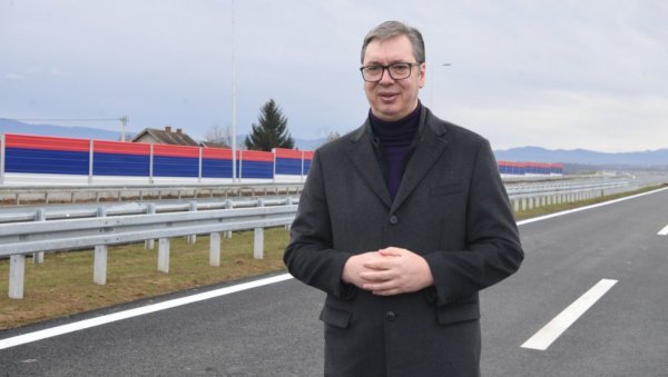 СУТРА ТАЧНО У ПОДНЕ: Председник најавио отварање брзе саобраћајнице Лајковац‒Дивци (ФОТО/ВИДЕО) СУТРА ТАЧНО У ПОДНЕ: Председник најавио отварање брзе саобраћајнице Лајковац‒Дивци (ФОТО/ВИДЕО)