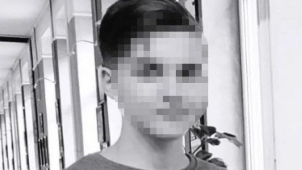 ОВО ЈЕ ДЕЧАК ИЗ ШАПЦА КОЈИ ЈЕ СТРАДАО ОД СТРУЈНОГ УДАРА: Опроштајна порука из школе коју је похађао тера сузе на очи (ФОТО) ОВО ЈЕ ДЕЧАК ИЗ ШАПЦА КОЈИ ЈЕ СТРАДАО ОД СТРУЈНОГ УДАРА: Опроштајна порука из школе коју је похађао тера сузе на очи (ФОТО)