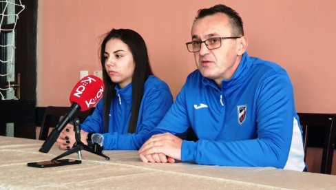 JAGODINSKE RUKOMETAŠICE IGRAJU ZA 4. TITULU U GODINI: U nedelju u Lazarevcu finale Svesrpskog kupa JAGODINSKE RUKOMETAŠICE IGRAJU ZA 4. TITULU U GODINI: U nedelju u Lazarevcu finale Svesrpskog kupa