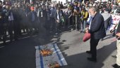 ХИЉАДЕ ДЕМОНСТРАНАТА ИЗАШЛО НА УЛИЦЕ РАБАТА: Траже прекид односа са Израелом ХИЉАДЕ ДЕМОНСТРАНАТА ИЗАШЛО НА УЛИЦЕ РАБАТА: Траже прекид односа са Израелом