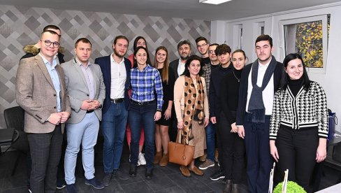 MLADI DOBILI SVOJ KUTAK: U opštini Palilula otvoren prvi omladinski klub MLADI DOBILI SVOJ KUTAK: U opštini Palilula otvoren prvi omladinski klub