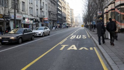 MNOGI VOZAČI NE ZNAJU: Možete voziti ŽUTOM trakom - a da vam policija ne piše kaznu