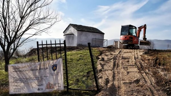 ПАЛИЛИ ЦРКВЕ КАО СРПСКЕ, ОБНАВЉАЈУ ИХ КАО АЛБАНСКЕ: Нови скандал Приштине - Православну цркву код Митровице прогласили католичком ПАЛИЛИ ЦРКВЕ КАО СРПСКЕ, ОБНАВЉАЈУ ИХ КАО АЛБАНСКЕ: Нови скандал Приштине - Православну цркву код Митровице прогласили католичком