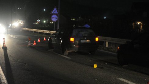 „PASAT“ POKOSIO DVOJE PEŠAKA: Saobraćajna nesreća u Šumaricama na putu Kraljevo-Kragujevac (FOTO) „PASAT“ POKOSIO DVOJE PEŠAKA: Saobraćajna nesreća u Šumaricama na putu Kraljevo-Kragujevac (FOTO)