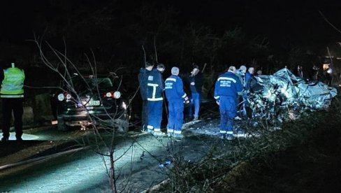 NAKON TRAGEDIJE U KOJOJ JE STRADALO ČETVORO MLADIH PLAVLJANA:Tri dana žalosti u Plavu 