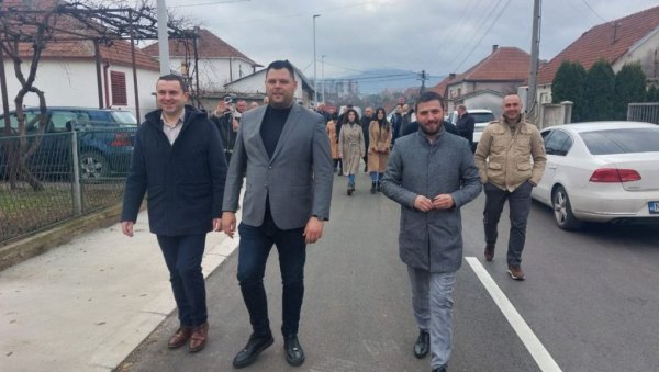 КОВАЧЕВИЋ СЕ ЗАХВАЛИО: Београд проширио Широку улицу у Никшићу КОВАЧЕВИЋ СЕ ЗАХВАЛИО: Београд проширио Широку улицу у Никшићу
