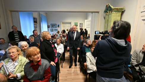 PENZIONERI U NOVOM SADU PREDNJAČE PO SOCIJALNOM STATUSU: Gradonačelnik Đurić najavio snažnu budžetsku podršku PENZIONERI U NOVOM SADU PREDNJAČE PO SOCIJALNOM STATUSU: Gradonačelnik Đurić najavio snažnu budžetsku podršku