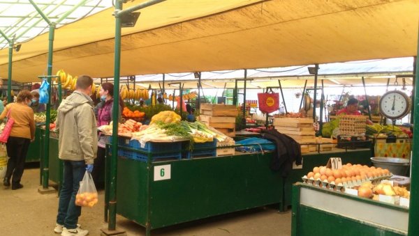 Закуп места на зеленој пијаци у Великом Градишту Закуп места на зеленој пијаци у Великом Градишту