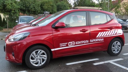 NOVI SAD UVODI ELEKTRONSKU KONTROLU PARKIRANJA: Kontrolni automobil kreće od sredine januara NOVI SAD UVODI ELEKTRONSKU KONTROLU PARKIRANJA: Kontrolni automobil kreće od sredine januara