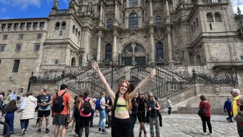 JOVANA JE NAPUSTILA POSAO I PREPEŠAČILA 280 KILOMETARA: Sama krenula u avanturu i došla do Španije (FOTO/VIDEO) JOVANA JE NAPUSTILA POSAO I PREPEŠAČILA 280 KILOMETARA: Sama krenula u avanturu i došla do Španije (FOTO/VIDEO)