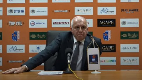 ŠTA OVO BI?! Željko Obradović govorio o uhapšenima, a onda mu se na konferenciji obratio zvezdaš ŠTA OVO BI?! Željko Obradović govorio o uhapšenima, a onda mu se na konferenciji obratio zvezdaš