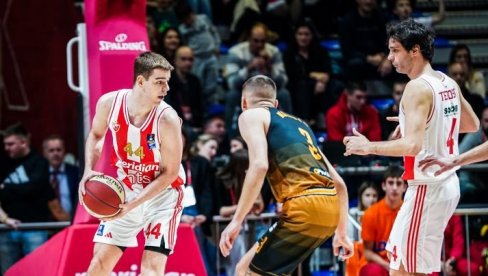 NIKOLA TOPIĆ ODUŠEVIO DELIJE NA DEBIJU: Mlada Zvezdina zvezda povela crveno-bele u 2024. - trijumfalno! (VIDEO) NIKOLA TOPIĆ ODUŠEVIO DELIJE NA DEBIJU: Mlada Zvezdina zvezda povela crveno-bele u 2024. - trijumfalno! (VIDEO)