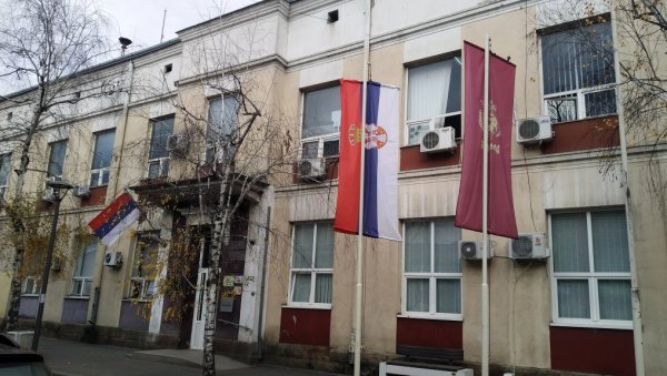 СНС ОПЕТ УБЕДЉИВО У ЋУПРИЈИ: Резултати поновљеног гласања на три бирачка места СНС ОПЕТ УБЕДЉИВО У ЋУПРИЈИ: Резултати поновљеног гласања на три бирачка места