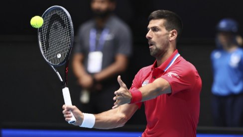 DRAMA U AUSTRALIJI: Novak Đoković se žalio na povredu, pa vratio Srbiju u život