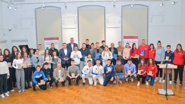 ОВО СУ НАЈБОЉИ СПОРТИСТИ КРУШЕВЦА: Најуспешнији тренер син је легендарног југословенског шампиона (ВИДЕО) ОВО СУ НАЈБОЉИ СПОРТИСТИ КРУШЕВЦА: Најуспешнији тренер син је легендарног југословенског шампиона (ВИДЕО)