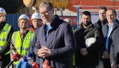 PREDSEDNIK JASAN: Baš me briga šta kažu strani mediji, mene zanimaju građani Srbije PREDSEDNIK JASAN: Baš me briga šta kažu strani mediji, mene zanimaju građani Srbije