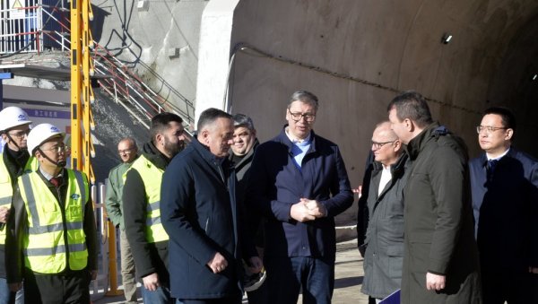 ПРЕДСЕДНИК НАЈАВИО НОВА УЛАГАЊА: Градиће се нови путеви, али у плану је издвајање новца за етно куће и салаше ПРЕДСЕДНИК НАЈАВИО НОВА УЛАГАЊА: Градиће се нови путеви, али у плану је издвајање новца за етно куће и салаше