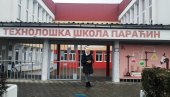 ПАРАЋИНСКИ “ЕКОС“ ЗАВРШИО ПРОЈЕКАТ: Мање загађење животне средине уз рециклажу (ФОТО) ПАРАЋИНСКИ “ЕКОС“ ЗАВРШИО ПРОЈЕКАТ: Мање загађење животне средине уз рециклажу (ФОТО)