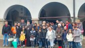 DAROVI ZA MNOGODETNE I UGROŽENE PORODICE: Novogodišnja tradicija u Vranju DAROVI ZA MNOGODETNE I UGROŽENE PORODICE: Novogodišnja tradicija u Vranju