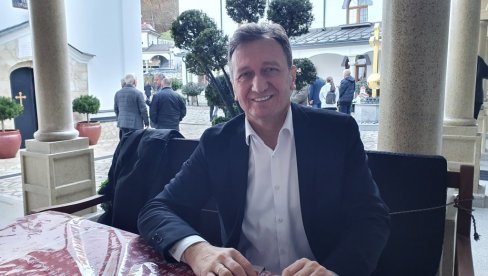 SRPSKU ČUVAJU NJENA ČEDA: Vasilije Perić, načelnik Ugljevika, o Danu Republike Srpske SRPSKU ČUVAJU NJENA ČEDA: Vasilije Perić, načelnik Ugljevika, o Danu Republike Srpske