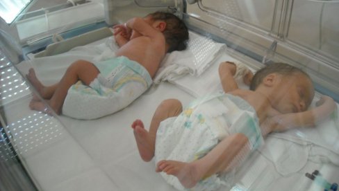PAKETI ZA BEBE: Odluka vlasotinačkog Opštinskog veća PAKETI ZA BEBE: Odluka vlasotinačkog Opštinskog veća