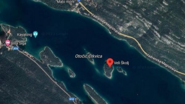 ПРЕДИВНО ОСТРВО НА ПРОДАЈУ: Има дивну борову шуму, идеално за одмаралишта, приватне забаве, али има једна цака ПРЕДИВНО ОСТРВО НА ПРОДАЈУ: Има дивну борову шуму, идеално за одмаралишта, приватне забаве, али има једна цака