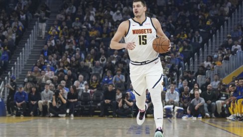 TRIPL-DABL, ŠTA JE PROBLEM!? Nikola Jokić novom brutalnom partijom oduševio Amere (VIDEO) TRIPL-DABL, ŠTA JE PROBLEM!? Nikola Jokić novom brutalnom partijom oduševio Amere (VIDEO)