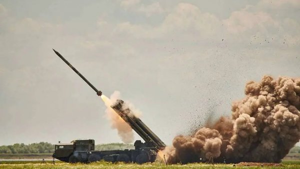 ВИЛКХА-М БОЉА ОД ХИМАРСА? Украјинска војска погађа мете са локално произведеним ракетним бацачем већег домета од америчког М142 (ВИДЕО) ВИЛКХА-М БОЉА ОД ХИМАРСА? Украјинска војска погађа мете са локално произведеним ракетним бацачем већег домета од америчког М142 (ВИДЕО)