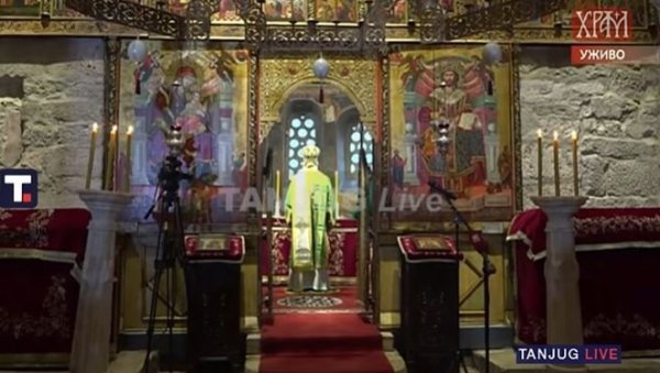 СВЕЧАРСКИ У ПЕЋКОЈ ПАТРИЈАРШИЈИ: Патријарх српски Порфирије служио Божићну литургију (ВИДЕО) СВЕЧАРСКИ У ПЕЋКОЈ ПАТРИЈАРШИЈИ: Патријарх српски Порфирије служио Божићну литургију (ВИДЕО)