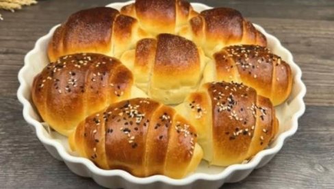 NAJBOLJE KIFLICE BEZ MLEKA I JAJA, A NEODOLJIVO MEKANE I VAZDUŠASTE: Testo uvek ispadne savršeno, tražiće vam svi RECEPT NAJBOLJE KIFLICE BEZ MLEKA I JAJA, A NEODOLJIVO MEKANE I VAZDUŠASTE: Testo uvek ispadne savršeno, tražiće vam svi RECEPT