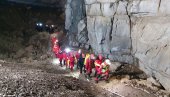 PET OSOBA SPASENO IZ KRIŽNE JAME U SLOVENIJI: Uspela akcija spasavanja (FOTO) PET OSOBA SPASENO IZ KRIŽNE JAME U SLOVENIJI: Uspela akcija spasavanja (FOTO)