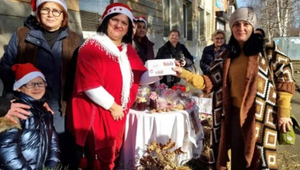 ОПШТИНА У БЕЛОЈ ЦРКВИ ПОНОВО НАГРАДИЛА НЕСЕБИЧНЕ ПОЈЕДИНЦЕ И БРОЈНА УДРУЖЕЊА ГРАЂАНА: За хуманост по 10.000 ОПШТИНА У БЕЛОЈ ЦРКВИ ПОНОВО НАГРАДИЛА НЕСЕБИЧНЕ ПОЈЕДИНЦЕ И БРОЈНА УДРУЖЕЊА ГРАЂАНА: За хуманост по 10.000