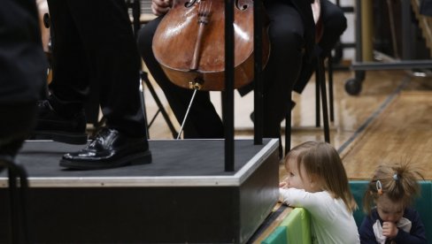 KONCERTI ZA BEBE: Prvi nastupi Beogradske filharmonije za najmlađu publiku u ovoj godini KONCERTI ZA BEBE: Prvi nastupi Beogradske filharmonije za najmlađu publiku u ovoj godini