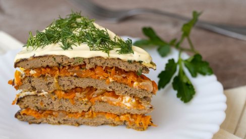 HLADNA MESNA TORTA: Savršeno predjelo! HLADNA MESNA TORTA: Savršeno predjelo!